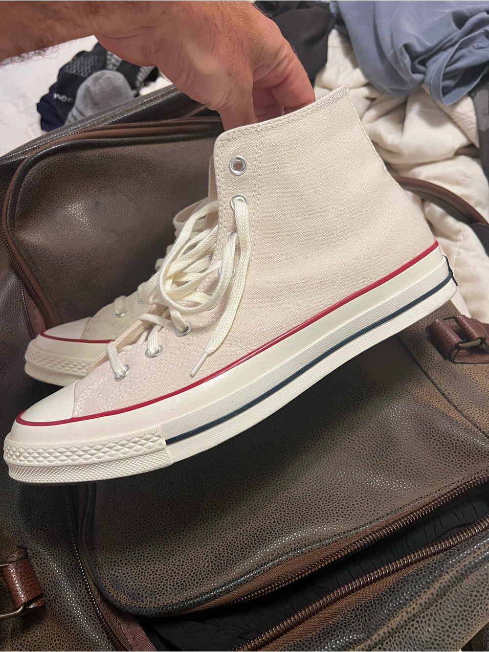 EUC Converse Chuck 70